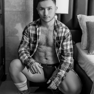 Model - RicharKeat anal