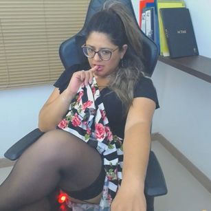 Model - Sofiasfile lush