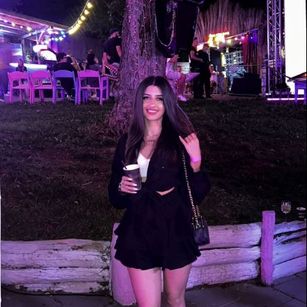 Model - KatelynSparks brunette