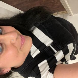 Model - curvyinkedisobel Toys