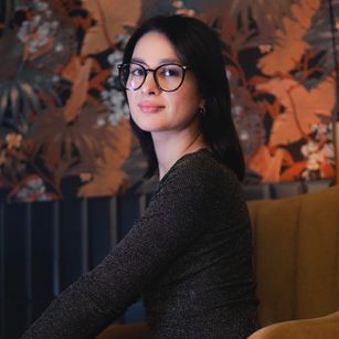 Model - Ella brunette