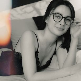 Model - Ella faketits