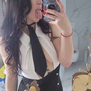 Model - SianaSky femdom