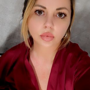 Model - ella blowjob