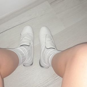 Model - ElizabethRaegan Online