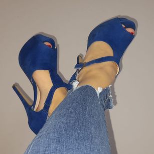 Model - ElizabethRaegan toys