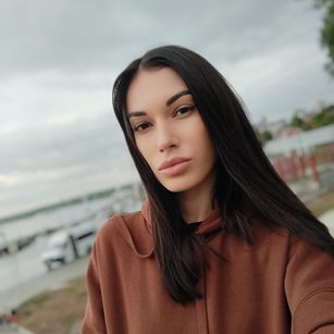 Model - eugenia sexy