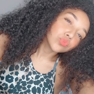 Model - paola torrez flexible