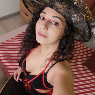 Model - Linda blowjob