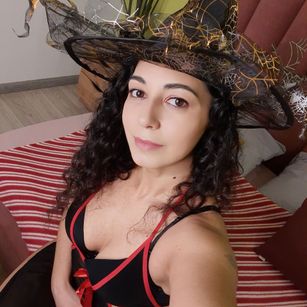 Model - Linda blowjob