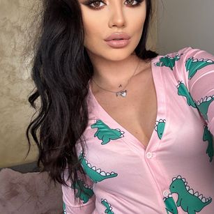 Model - DrMommyGEE teen