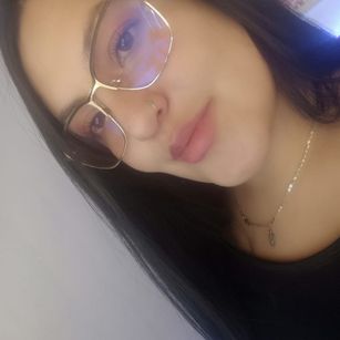 Model - Nathalia pantyhouse