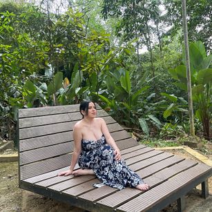 Model - Nina Parker findom