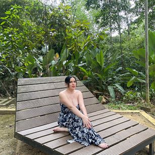 Model - Nina Parker milf