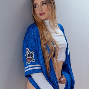 Model - Nina Galloways latina