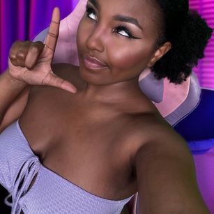 Model - ShelCierra asian