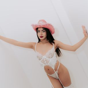 Model - KeilyFerrer fetish