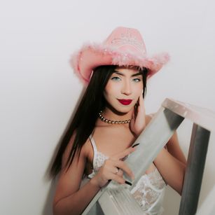 Model - KeilyFerrer cum