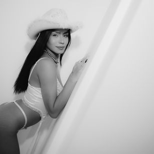 Model - KeilyFerrer sph