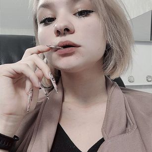 Model - Tera masturbation