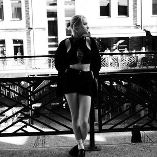 Model - Tera topless