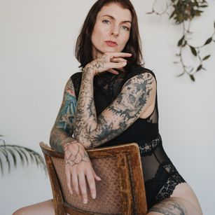 Model - Cara Blaze active