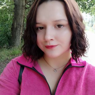 Model - Blossom dirty