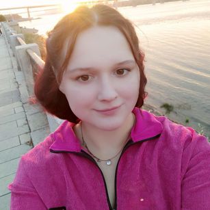 Model - Blossom bigboobs