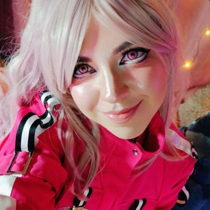 Model - Cosplay Girl blowjob