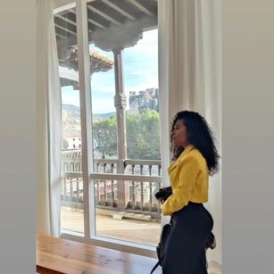 Model - Melii bailar