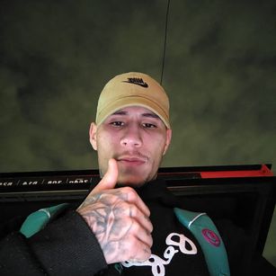 Model - Junihno crazy