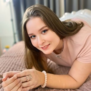 Model - Sophie Lee feet