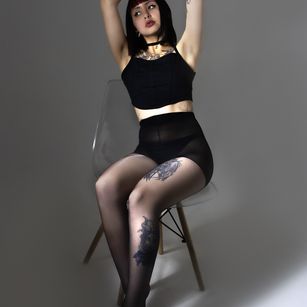 Model - Nez Meyer horny