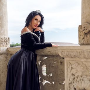 Model - BeckyShine bigtits