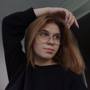 Model - Alya bigtits