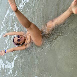 Model - Elizabeth corazon de leon puffyniples