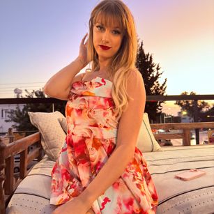 Model - Lustful Luna horny