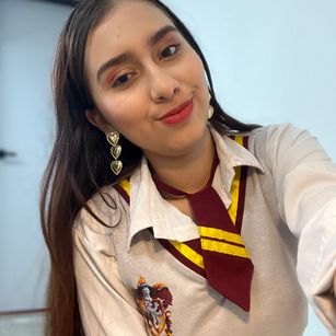 Model - Ada Belucci fastresponse