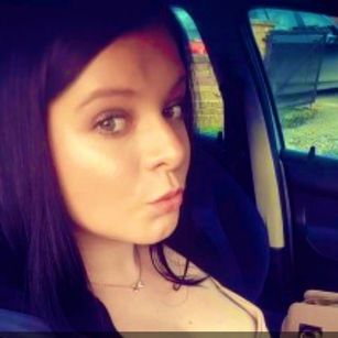 Model - NaughtyWifeUK PAWG