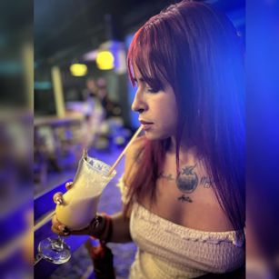 Model - Lia Wood latina