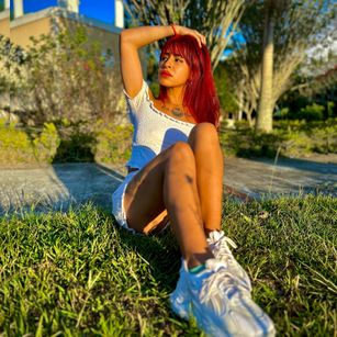 Model - Lia Wood cum