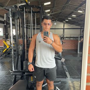 Model - MarcusandTatti shaved