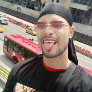 Model - Adrianno Paussen exercise