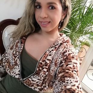 Model - Destiny latina