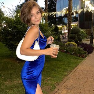 Model - JosephineClarke ass