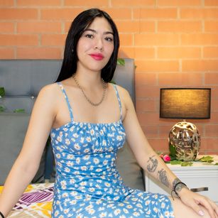 Model - Katty Leroy skinny