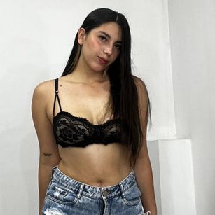 Model - Leah Rose skinny