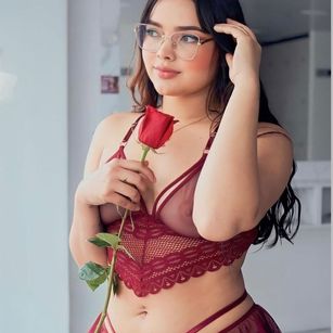 Model - dayanna anal