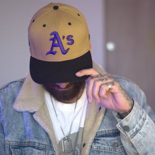 Model - cyber wolf barba