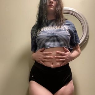 Model - Violet Syns tattoos